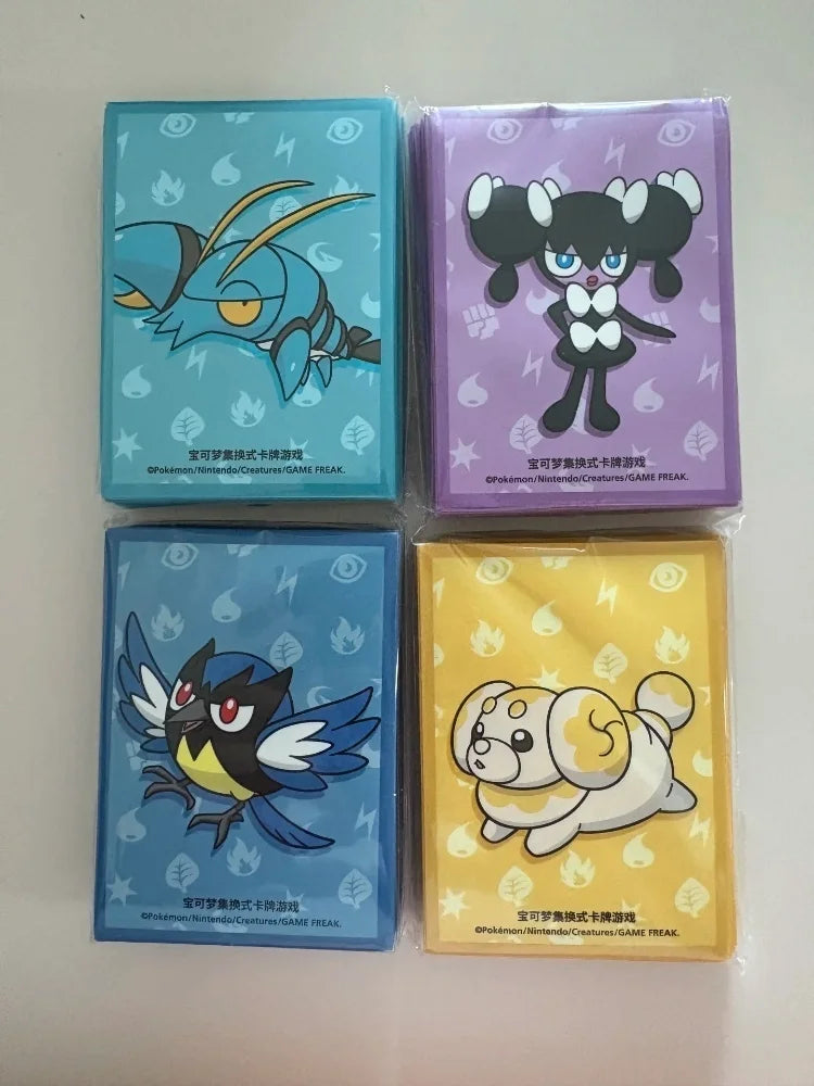 New Hot 64pcs/Set Ptcg Trading Card Sleeve Departure Theme Pikachu Lvysaur Shanaido Mewtwo Card Protection Cover Gift Toys ﻿
