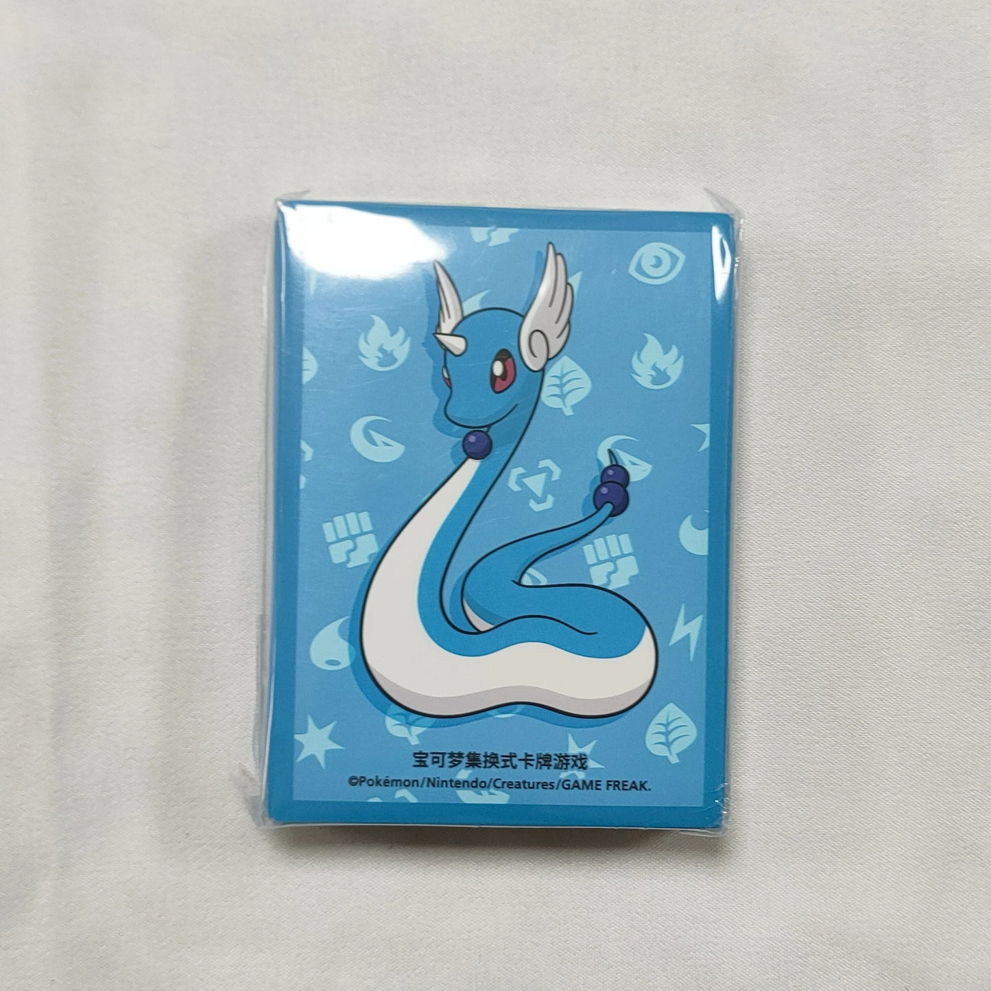 New Hot 64pcs/Set Ptcg Trading Card Sleeve Departure Theme Pikachu Lvysaur Shanaido Mewtwo Card Protection Cover Gift Toys ﻿